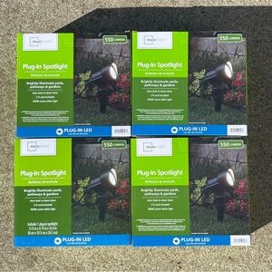 Set of 4 NIB Mainstays Plug-In LED 550 Lumen Dusk to Dawn Landscape Spotlights